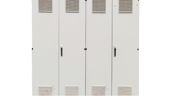 如何選擇可靠的控制柜廠家？五大關鍵因素助您決策