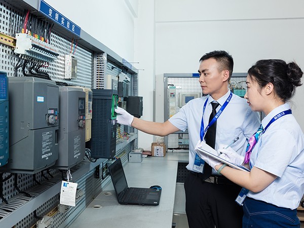 華東工控實(shí)驗(yàn)場景